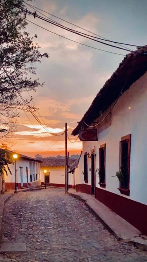 Hotel De Cervantes San Sebastián del Oeste 外观 照片